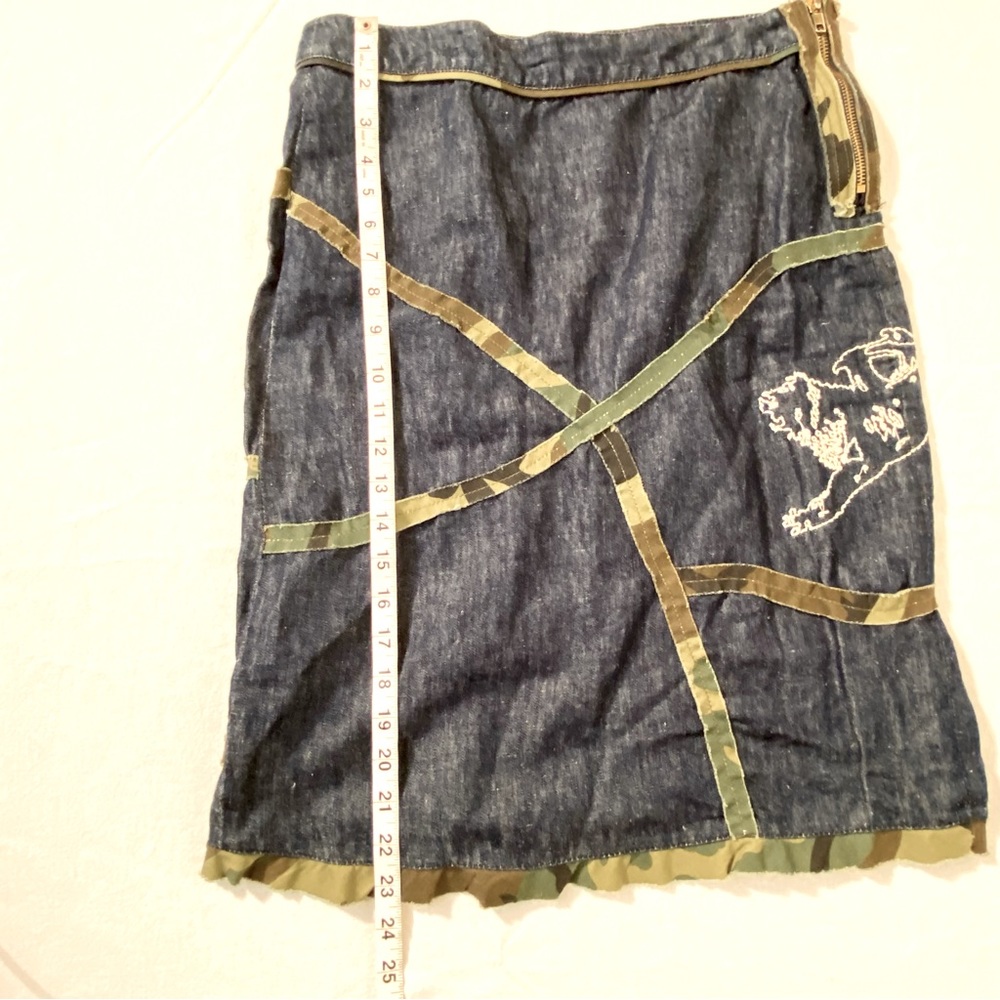 Vintage Parasuco Denim Skirt Camouflage Embroidered Animal Y2K Streetwear Size 6 - Picture 10 of 12